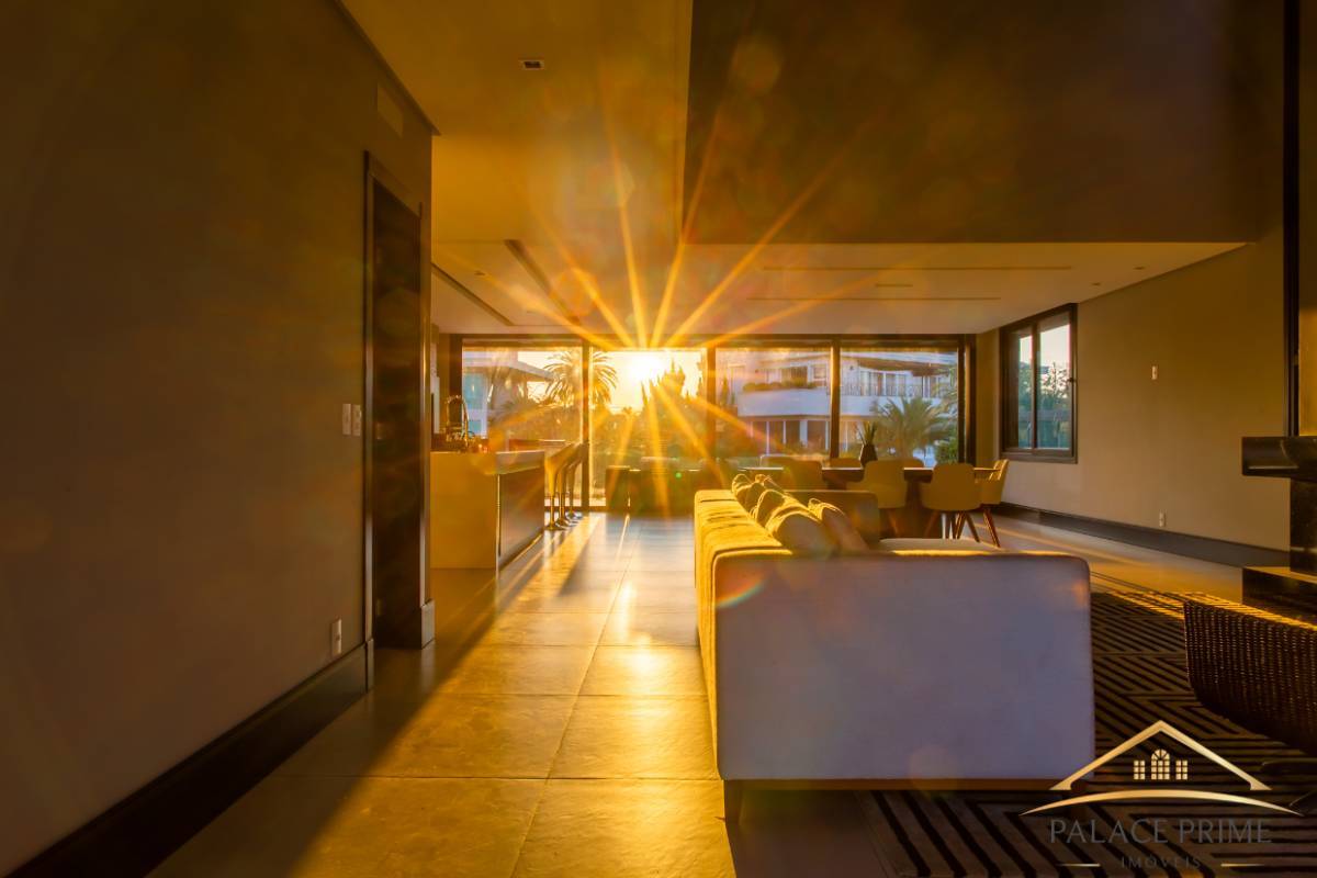 Casa em Condomínio 5 dormitórios para venda, Condomínio Fechado em Xangri-lá | Ref.: 6871